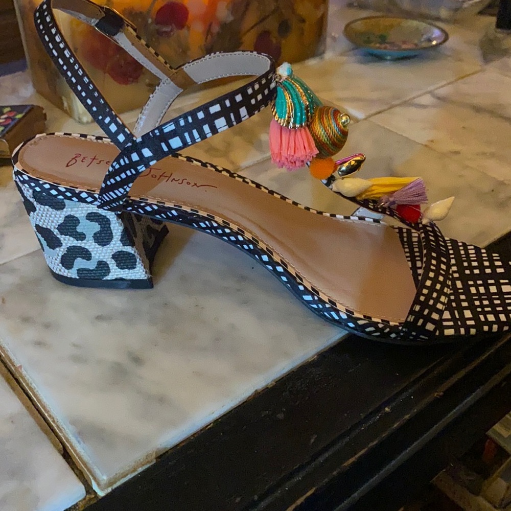 Betsy Johnson, so Betsy, shoes, 8.5